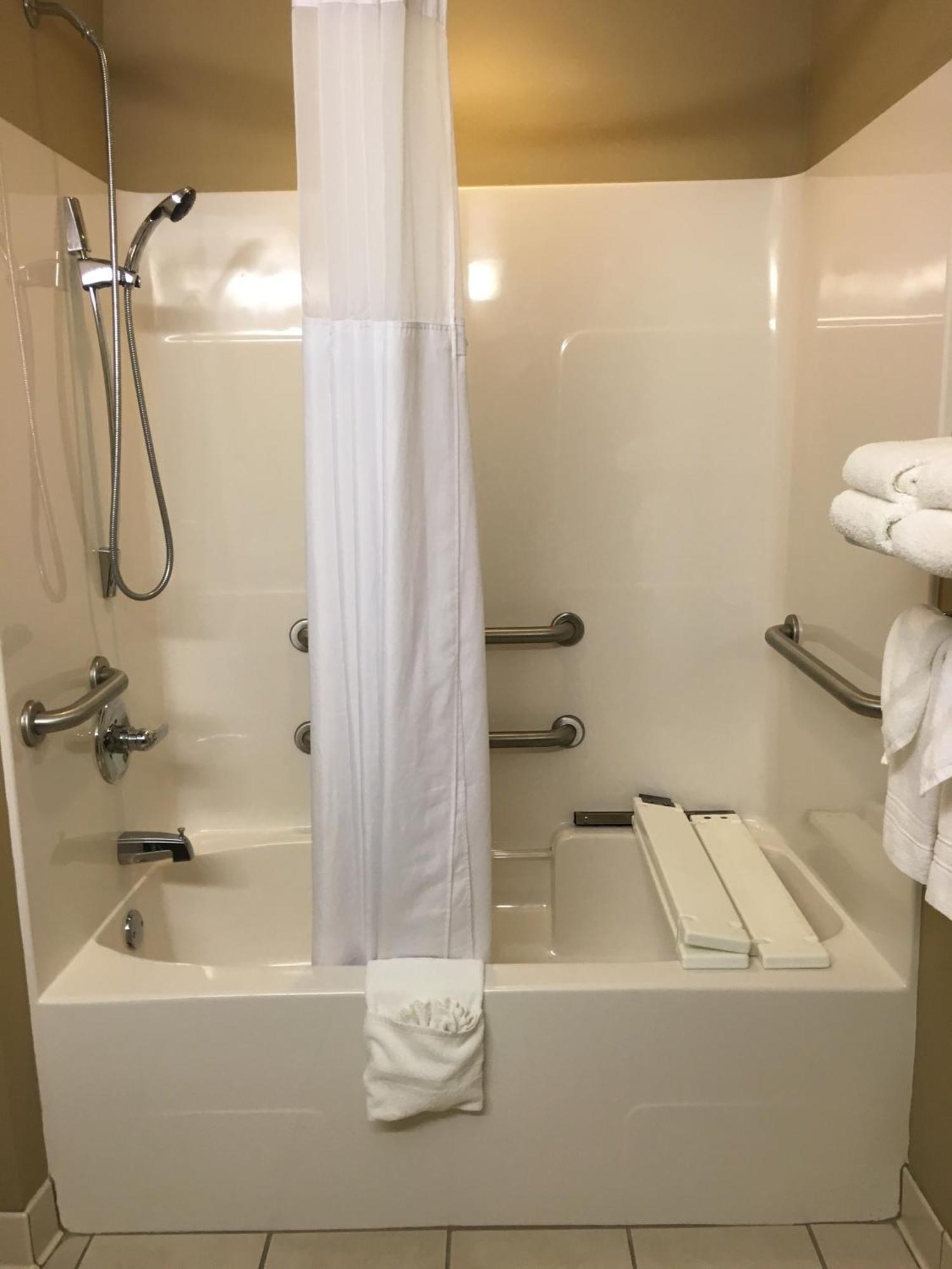 Microtel By Wyndham Perry National Fairground Area I-75 Pokoj fotografie